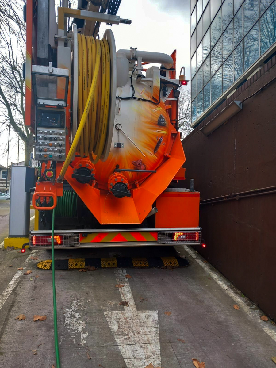 Heavy machinery being lifted under contract UK
